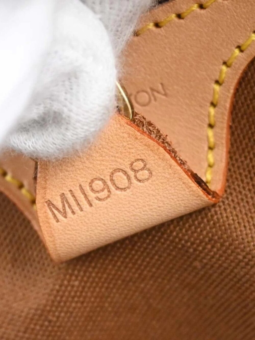 Louis Vuitton Monogram - Picture 15 of 16